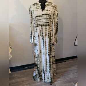 Soft Surroundings Green and White Maxi Dress